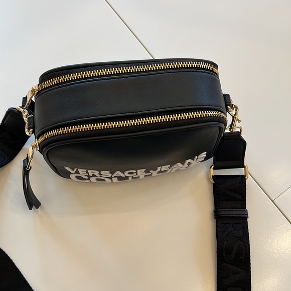 Versace Jeans Couture Camera Bag - Picture 3 of 8